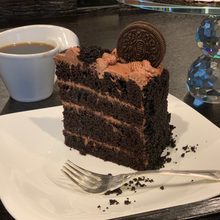 Load image into Gallery viewer, Chocolate Cake
